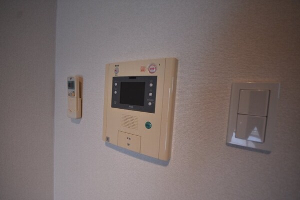 セキュリティ(モニター付インターホン)