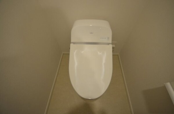 トイレ(ウォシュレット付トイレ)