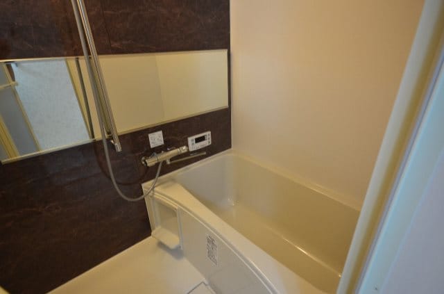 バス／シャワールーム等(追焚・乾燥機付浴室※別室写真)