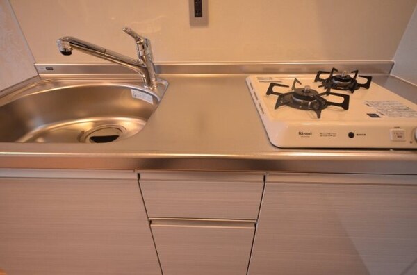 キッチン(２口コンロ付システムキッチン※別室写真)
