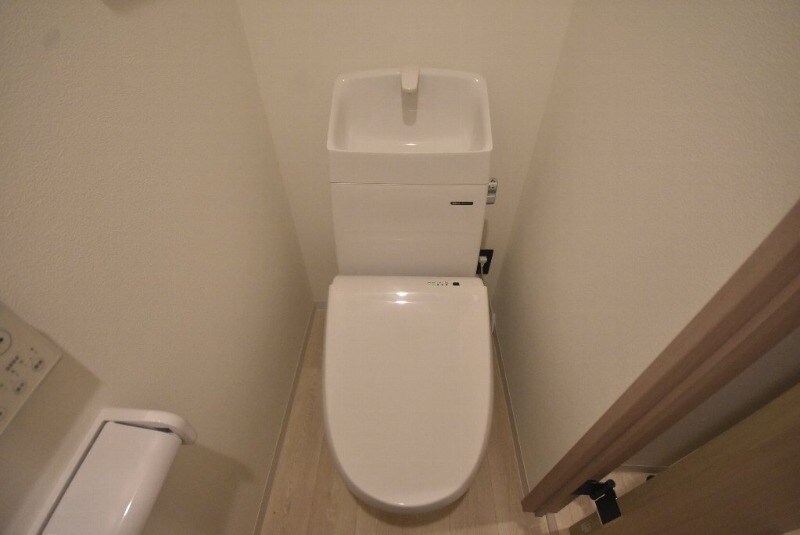 トイレ(ウォシュレット付トイレ)