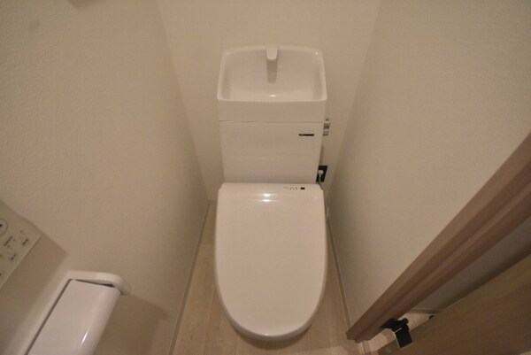 トイレ(ウォシュレット付トイレ)