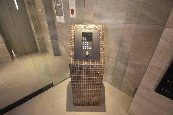 エントランス(エントランス)