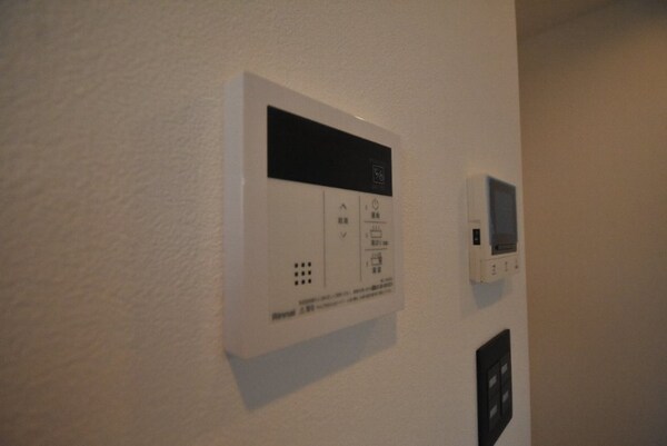 その他設備(給湯器リモコン)