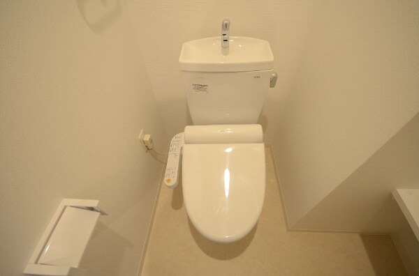 トイレ(温水洗浄便座)