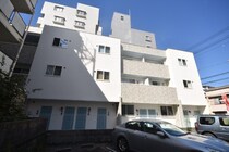 RAFFLESの外観写真