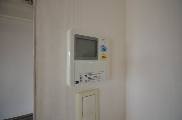 その他(給湯器リモコン※別号室)