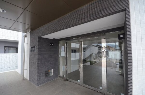 エントランス(エントランス)