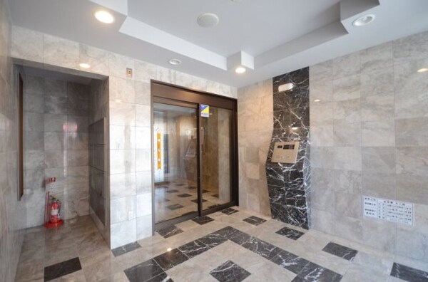 エントランス(エントランス)