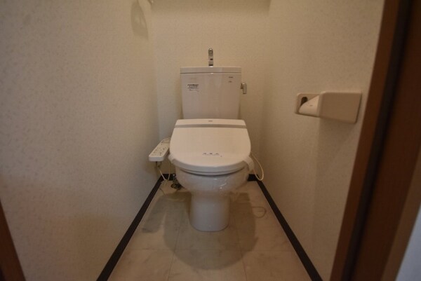 トイレ(シャワートイレ)