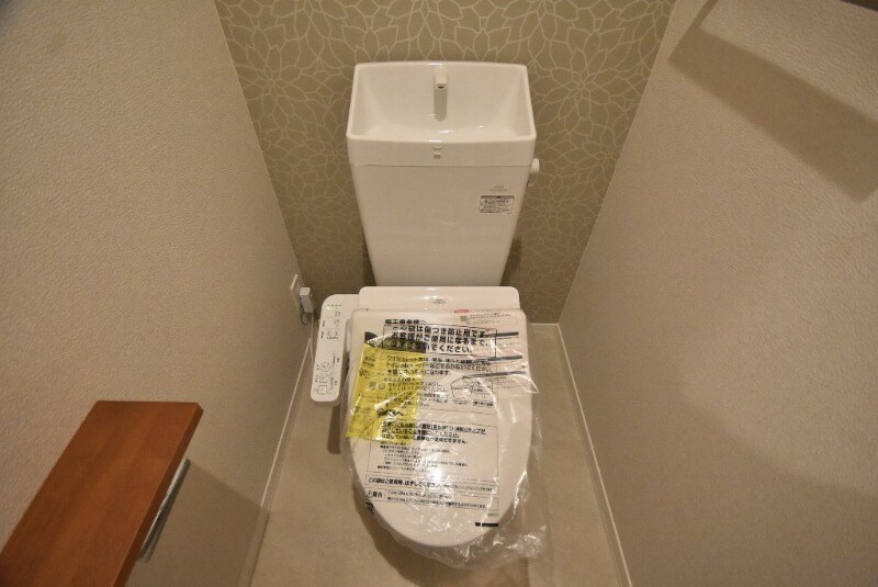 トイレ(シャワートイレ)