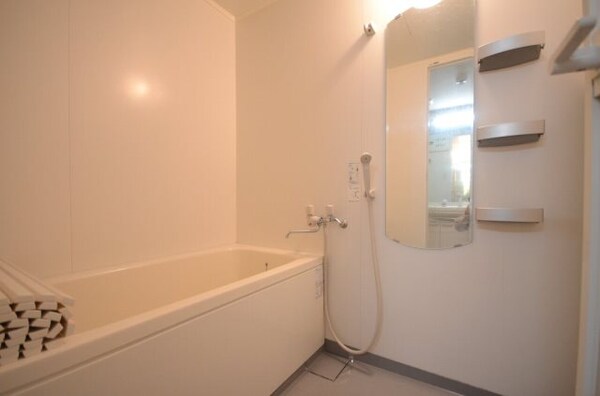 バス／シャワールーム等(バス／シャワールーム等)