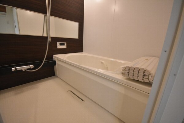 バス／シャワールーム等(追焚機能付バス)