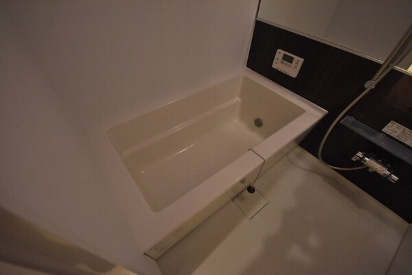 バス／シャワールーム等(追焚機能付バス)