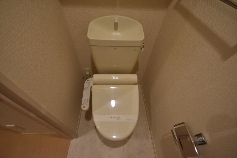 トイレ(シャワートイレ)