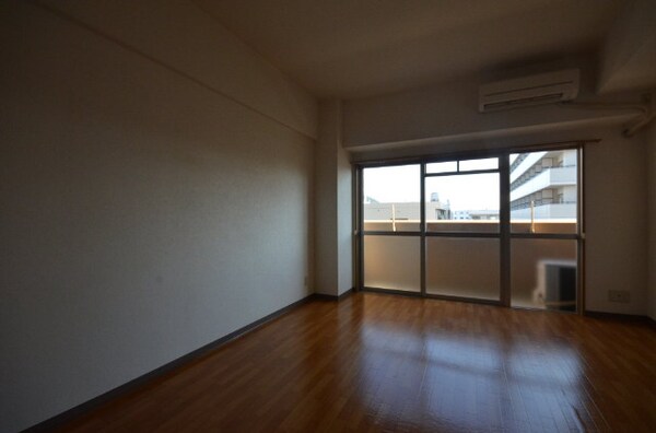 居室・リビング(洋室※別号室)