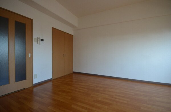 居室・リビング(洋室※別号室)