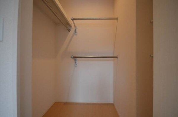 収納(ウォークインクローゼット)