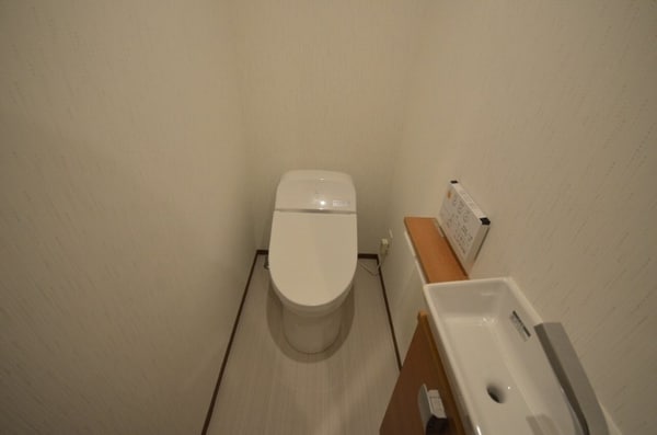 トイレ(温水洗浄便座※別室写真)