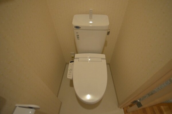 トイレ(ウォシュレット付トイレ)