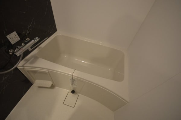 バス／シャワールーム等(浴室乾燥機付バス)