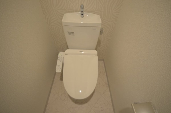 トイレ(シャワートイレ)