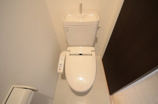 トイレ(シャワートイレ)