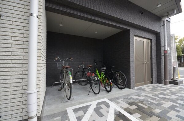 その他共有部分(駐輪場　＊イメージ)