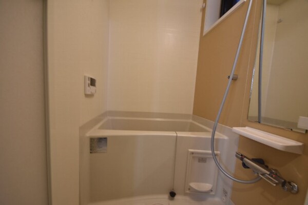 バス／シャワールーム等(追焚機能・浴室乾燥付バス)