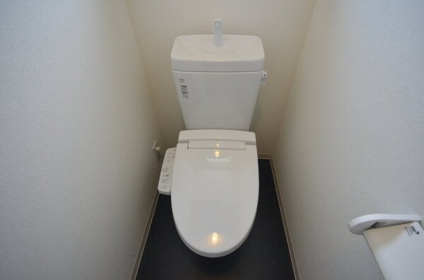 トイレ(温水洗浄便座)