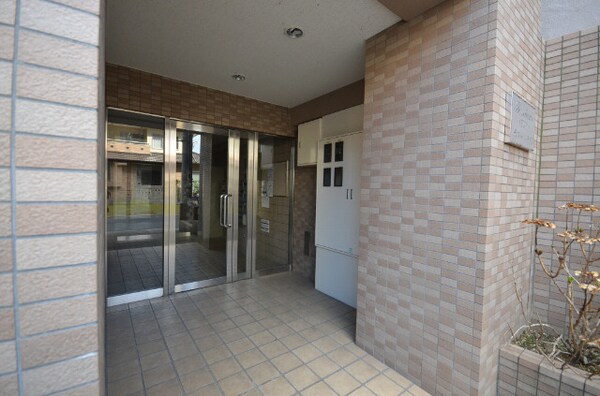 エントランス(エントランス)