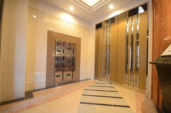 エントランス(エントランス)