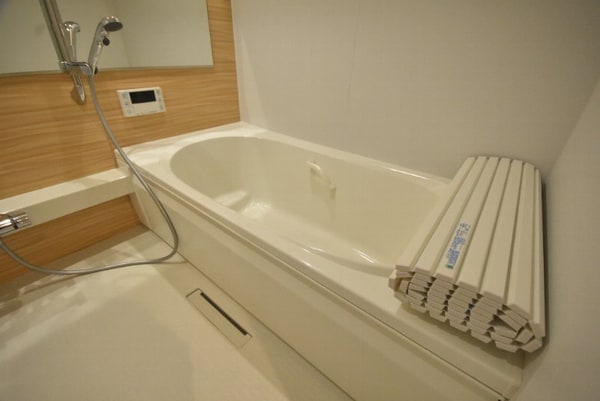 バス／シャワールーム等(追焚機能付バス)