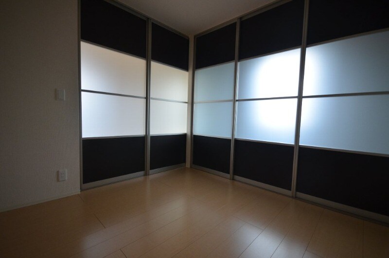 物件内観写真32　(洋室)