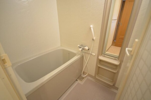 バス／シャワールーム等(浴室)