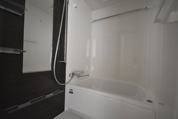 バス／シャワールーム等(浴室乾燥機付バス)