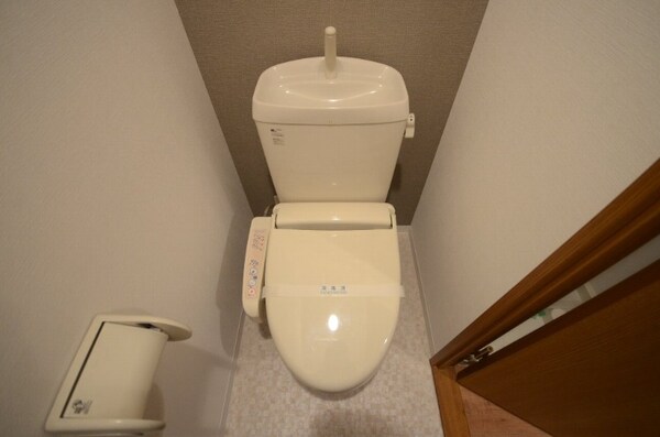 トイレ(シャワートイレ)