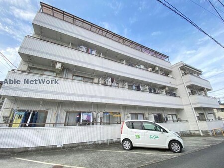 メイン黒髪外観写真