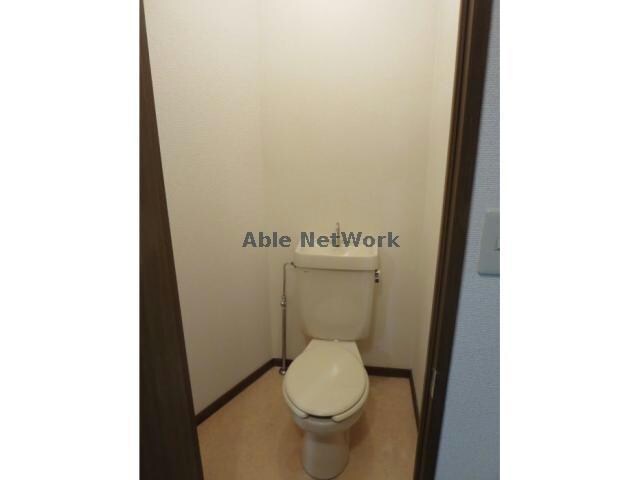 物件内観写真10　(温水洗浄便座付き)