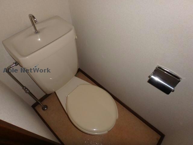 物件内観写真10　(温水洗浄便座付き)