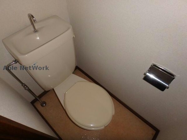 トイレ(温水洗浄便座付き)