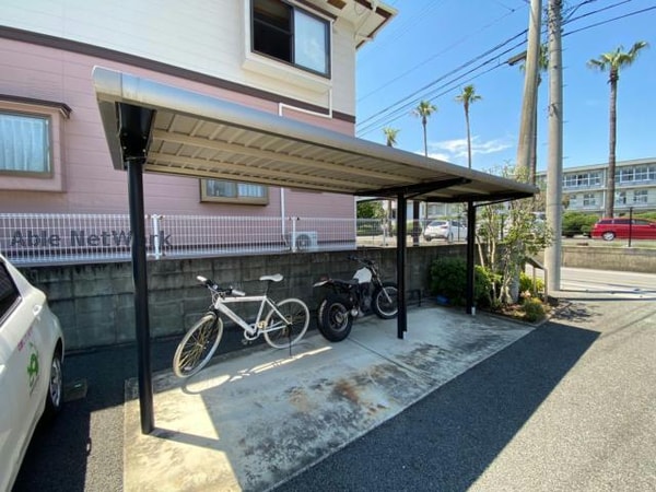 駐輪場