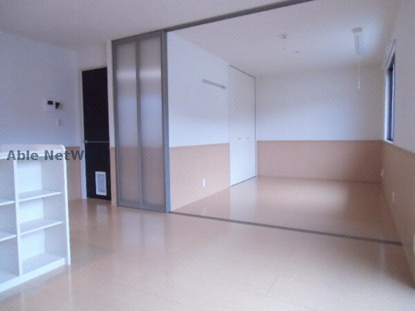 リビングダイニング(同型)