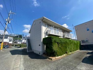 プレジール上鶴A・B外観写真