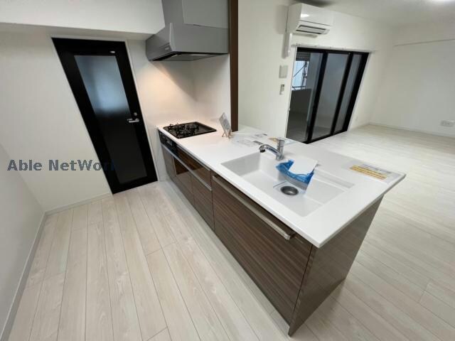 物件内観写真10　(同型反転タイプ)