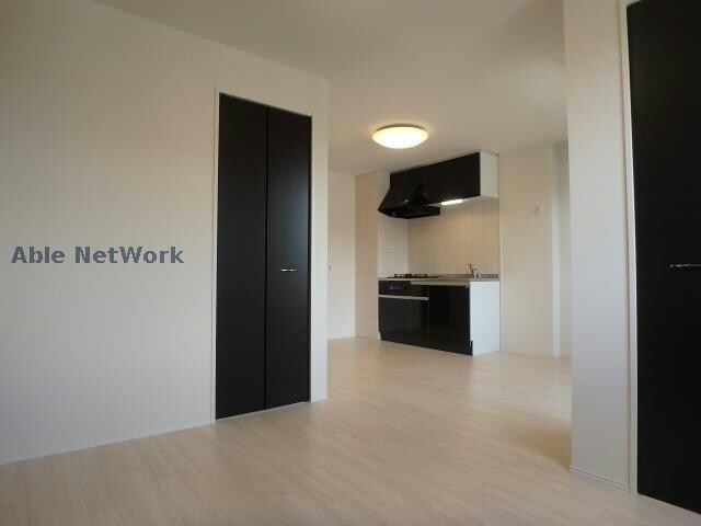 物件内観写真9　(同棟別部屋)