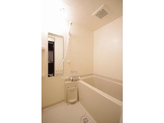 物件内観写真8　(同型モデル　現況優先)