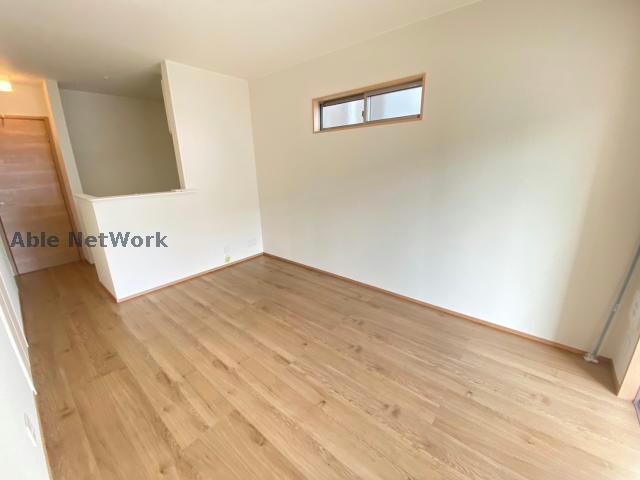 物件内観写真2　(同型)