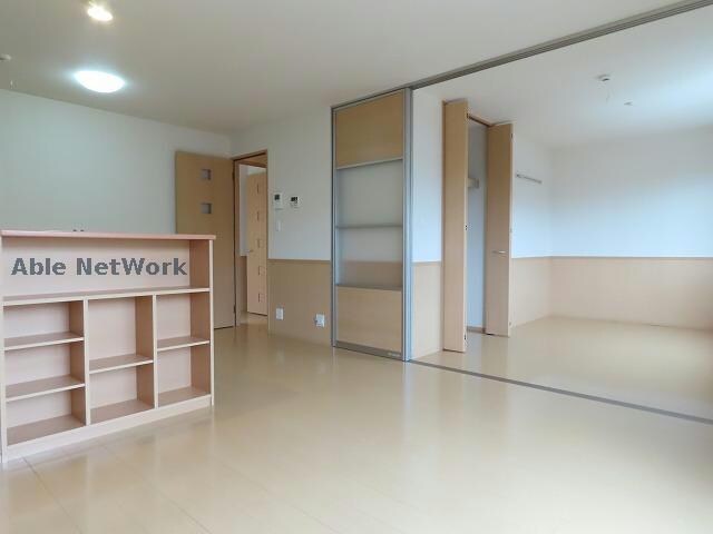 物件内観写真4　(同棟別部屋写真)