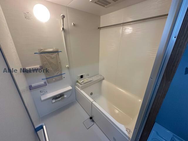 CHARITE　Ⅵのバス